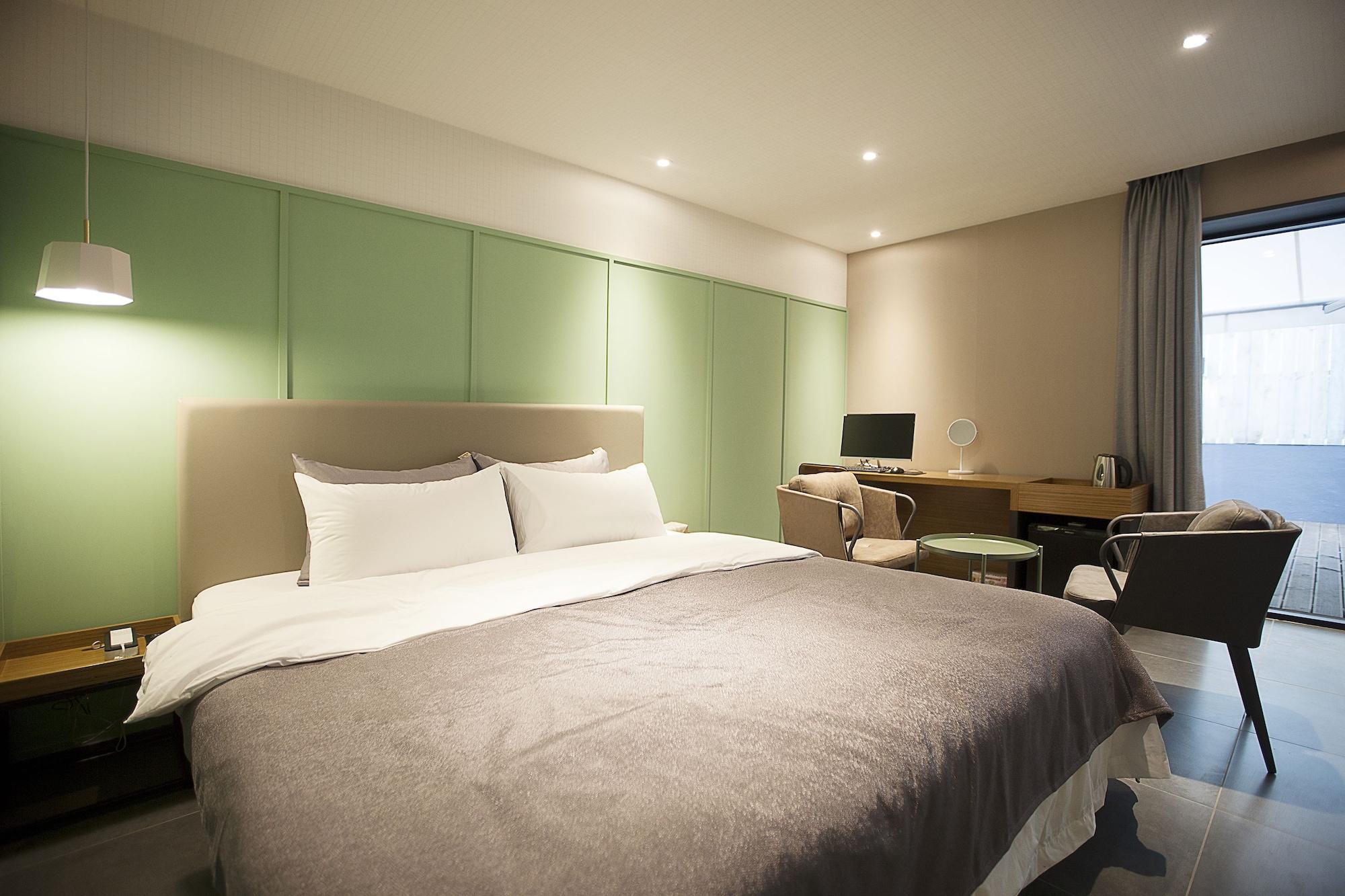 Brown Dot Hotel 昌原市 外观 照片