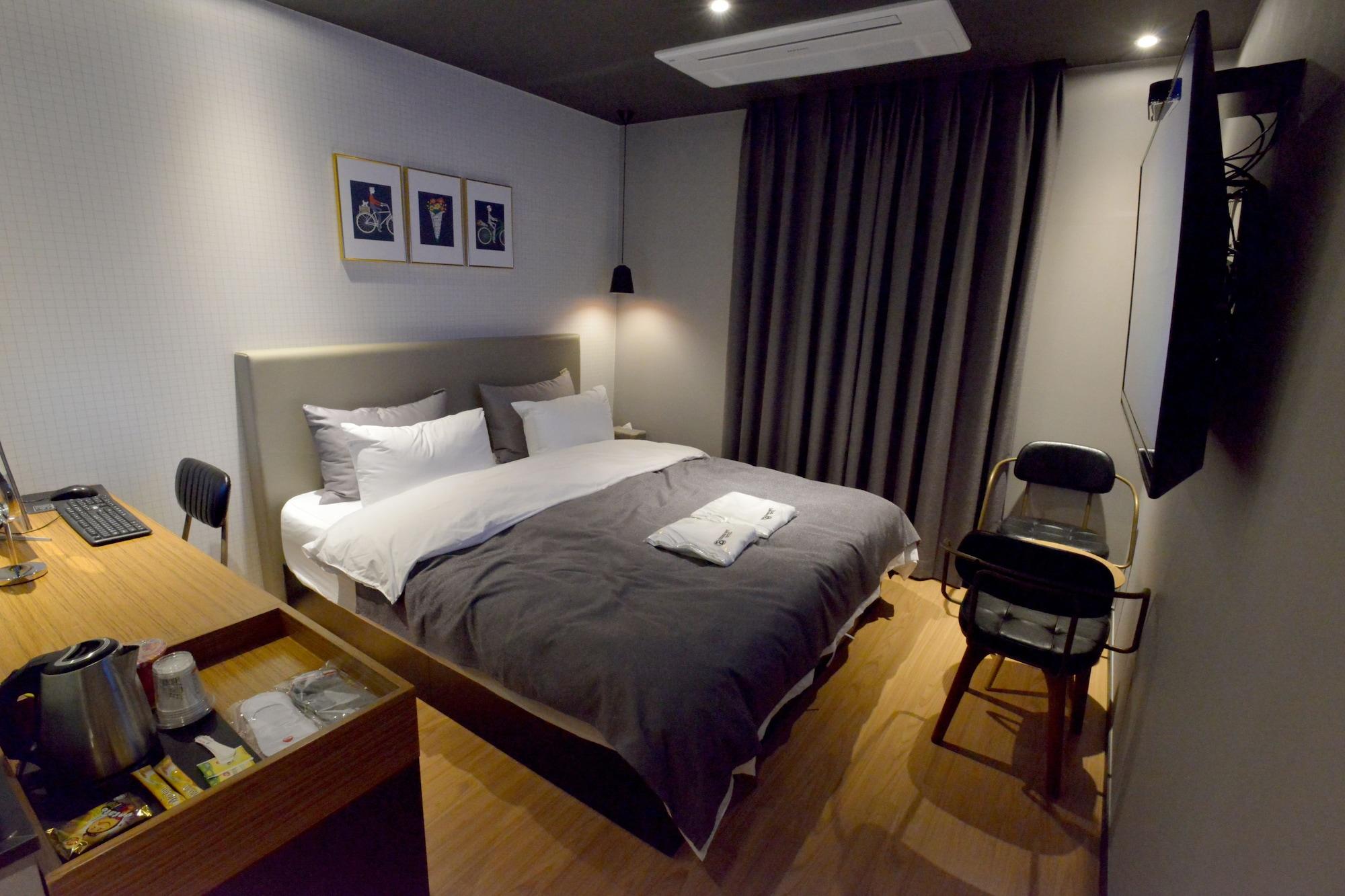 Brown Dot Hotel 昌原市 外观 照片