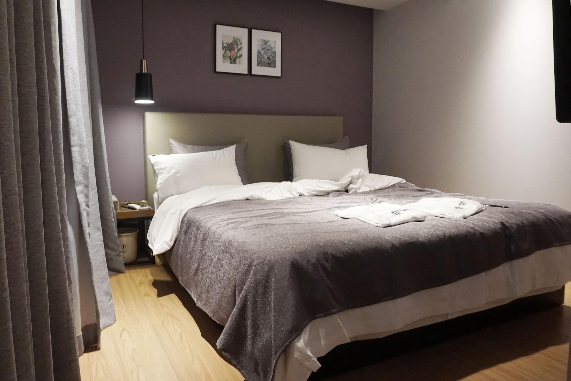 Brown Dot Hotel 昌原市 外观 照片