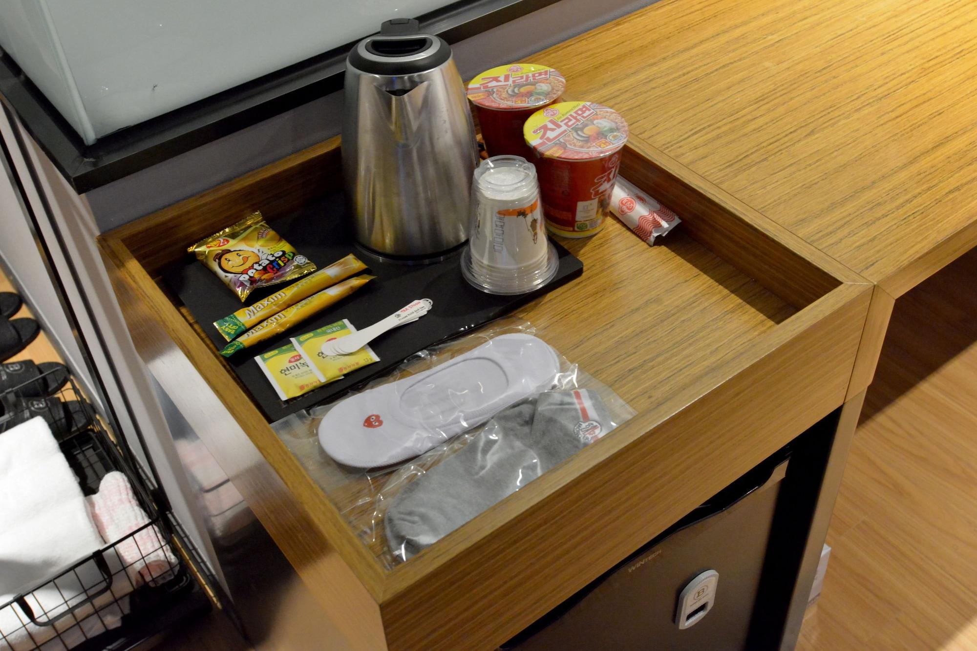 Brown Dot Hotel 昌原市 外观 照片