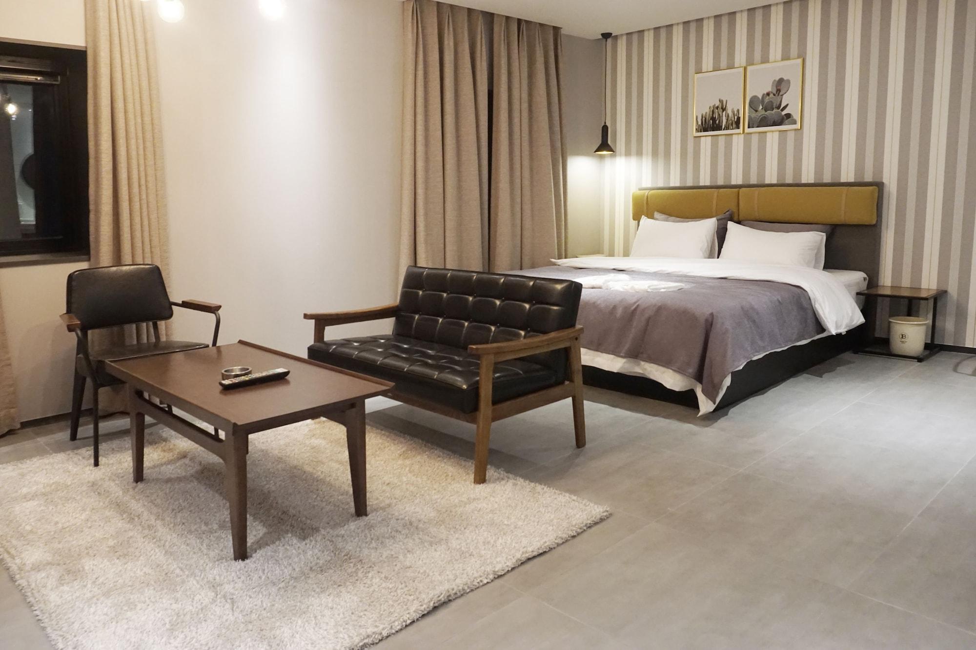 Brown Dot Hotel 昌原市 外观 照片