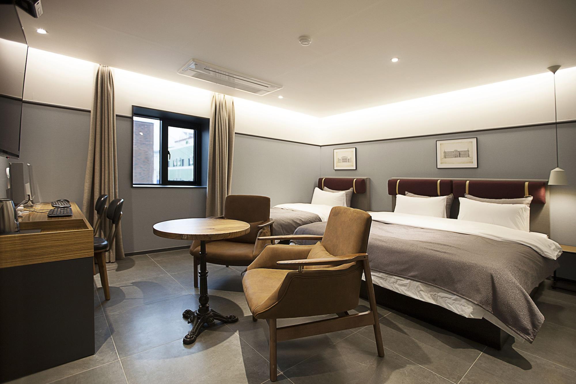 Brown Dot Hotel 昌原市 外观 照片