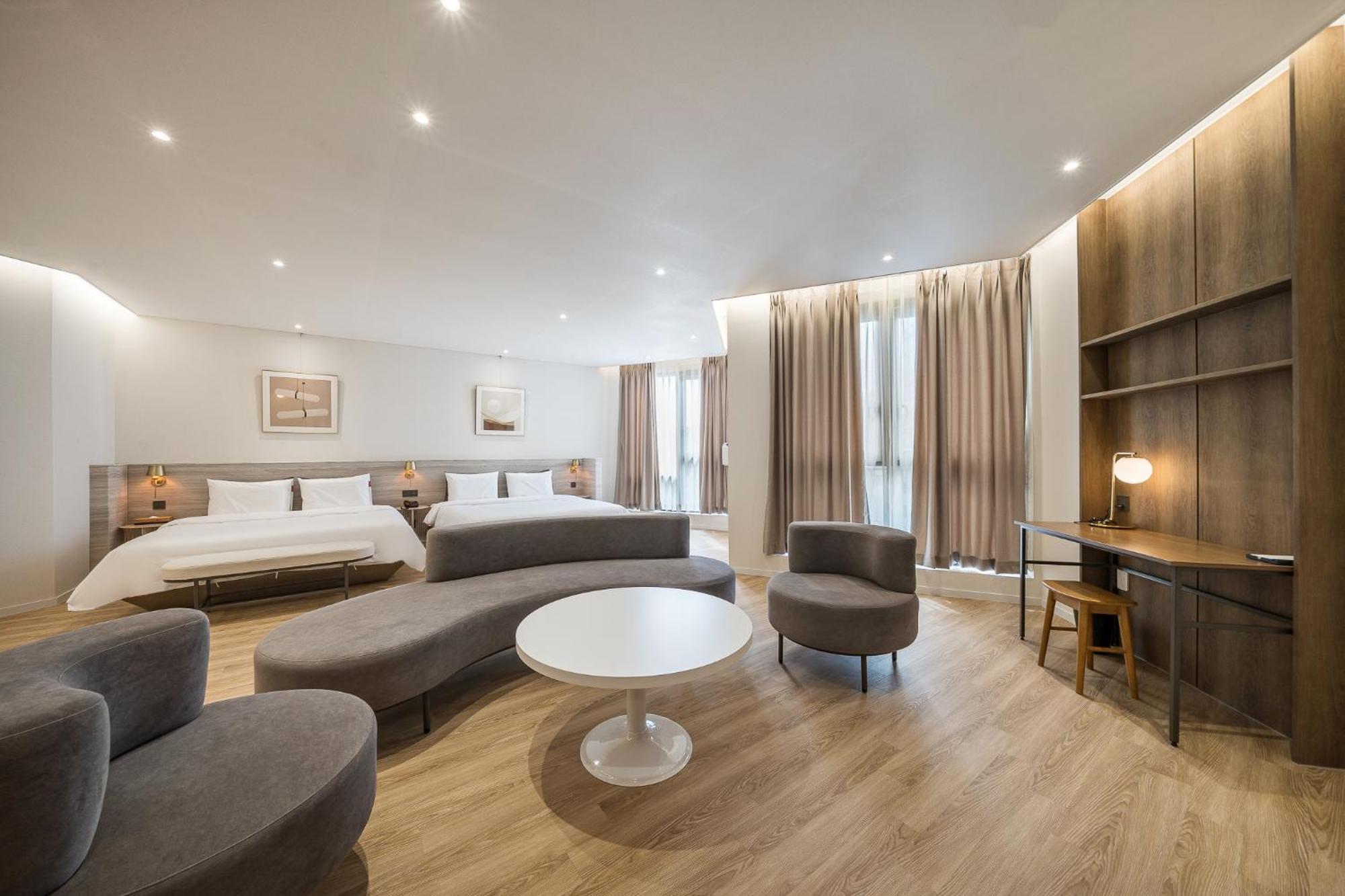 Brown Dot Hotel 昌原市 外观 照片