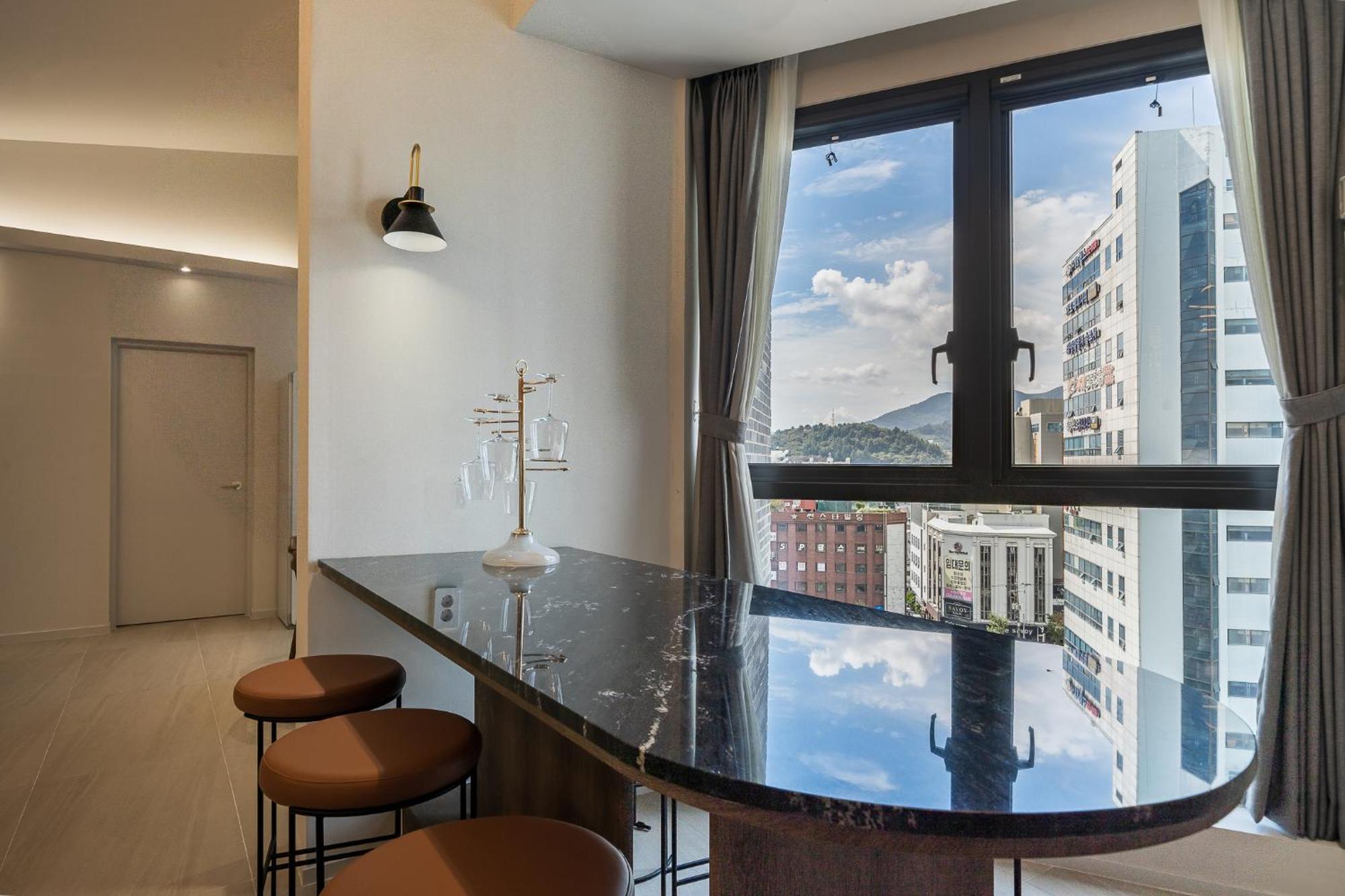 Brown Dot Hotel 昌原市 外观 照片