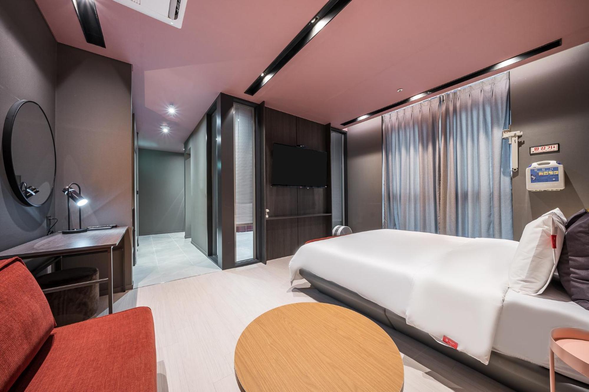 Brown Dot Hotel 昌原市 外观 照片