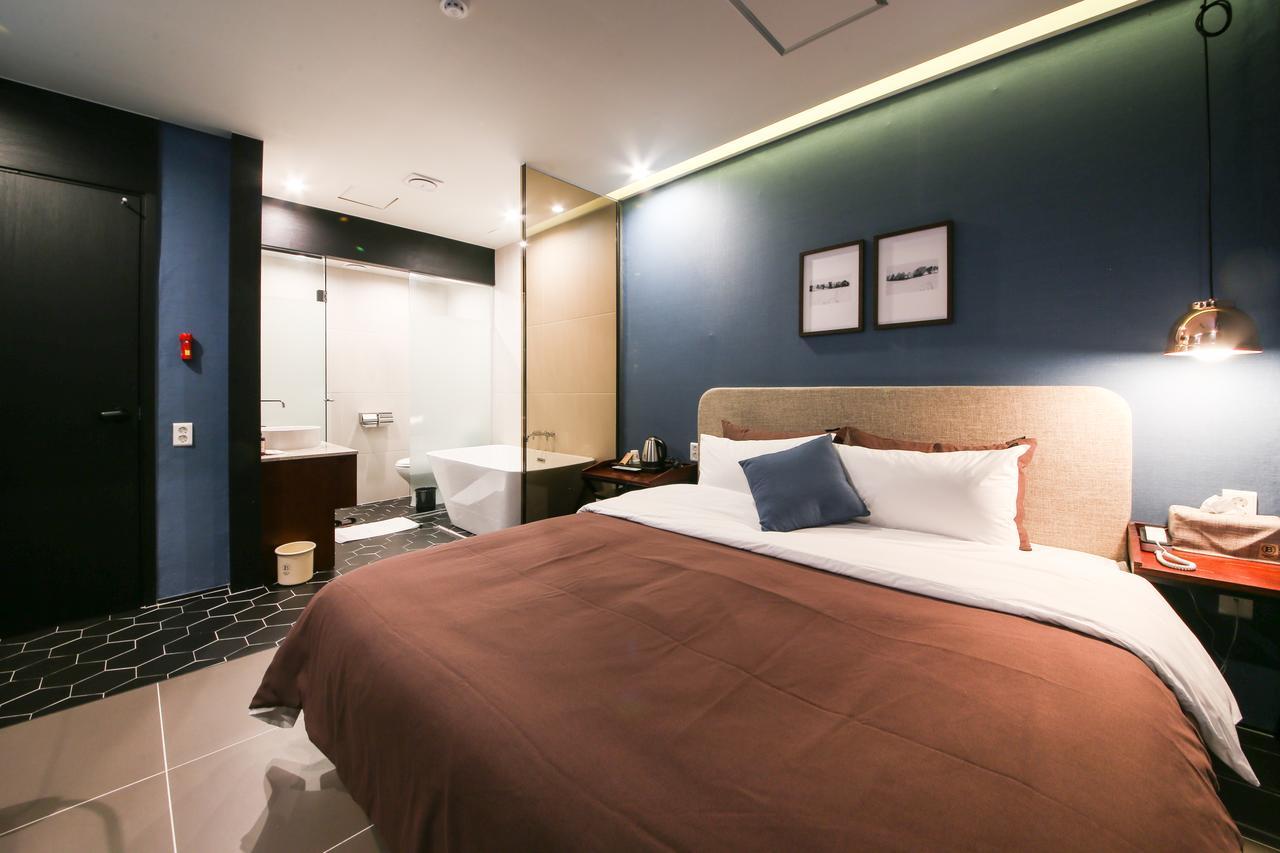Brown Dot Hotel 昌原市 外观 照片